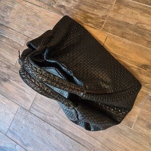 Borse in Pelle Dark Navy Blue Distressed Leather Woven Braided Handles Bag Italy